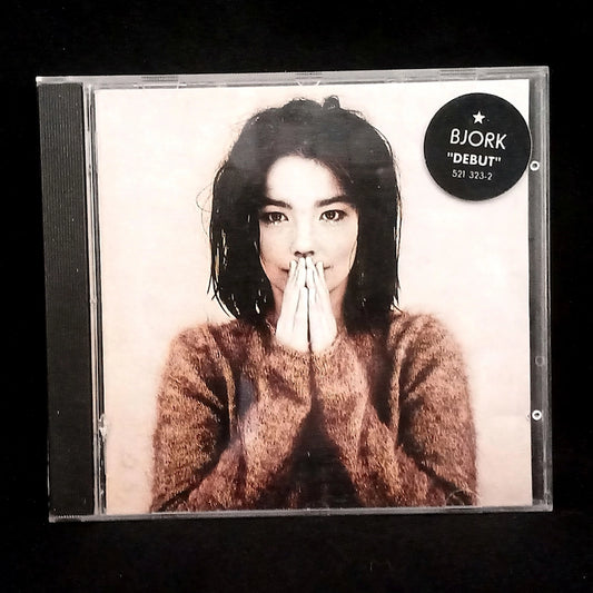 Björk – Debut Front