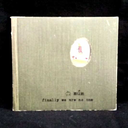 múm – Finally We Are No One Front
